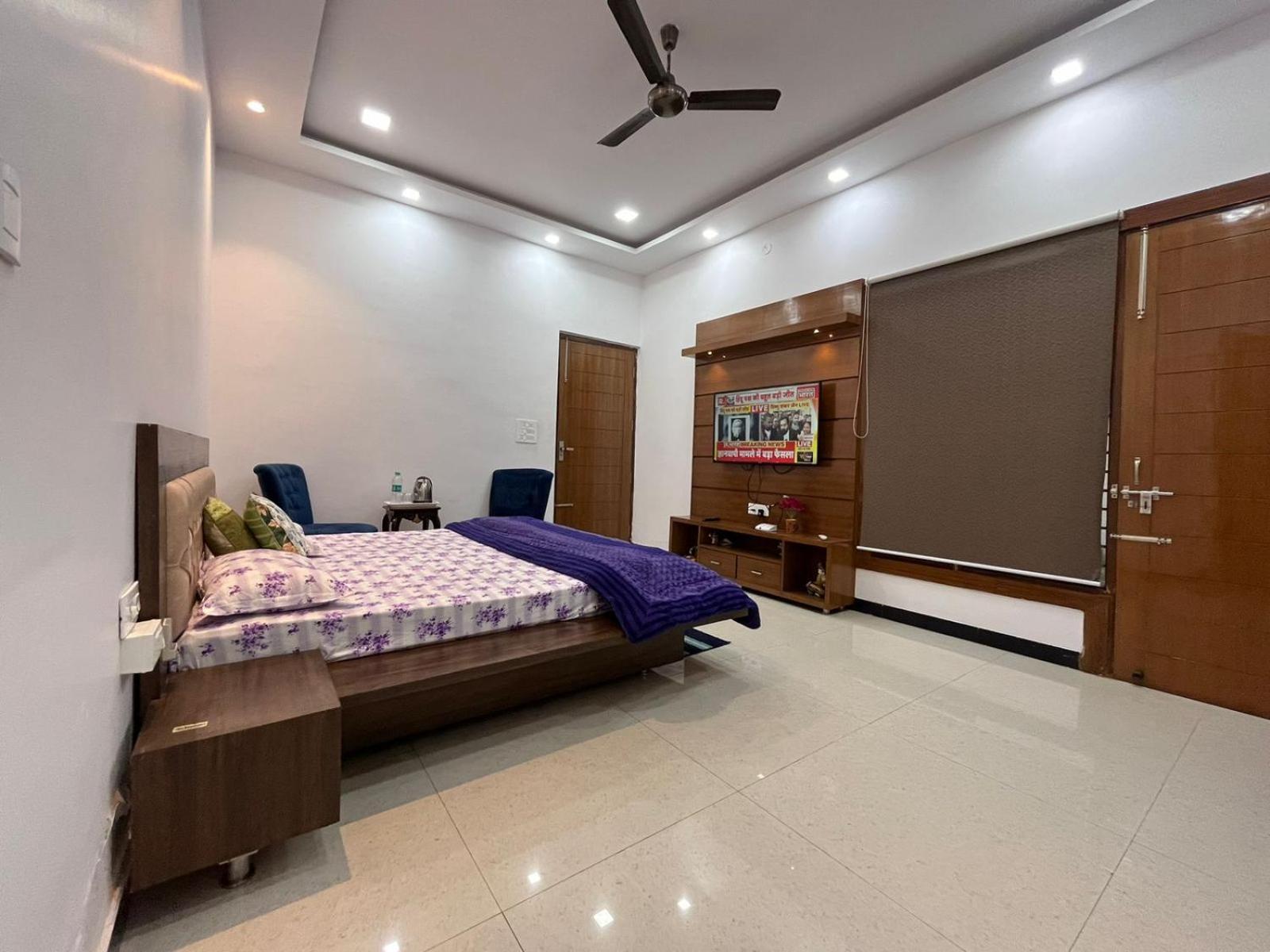 Shreshth Home Stay - Best Family Accommodation - 3Km From Har Ki Pauri, Haridwar, Uttarakhand ภายนอก รูปภาพ