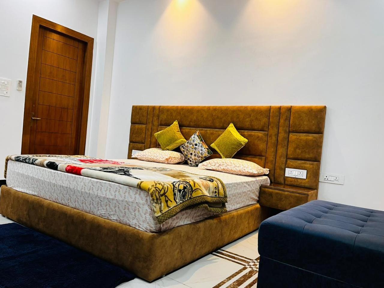 Shreshth Home Stay - Best Family Accommodation - 3Km From Har Ki Pauri, Haridwar, Uttarakhand ภายนอก รูปภาพ