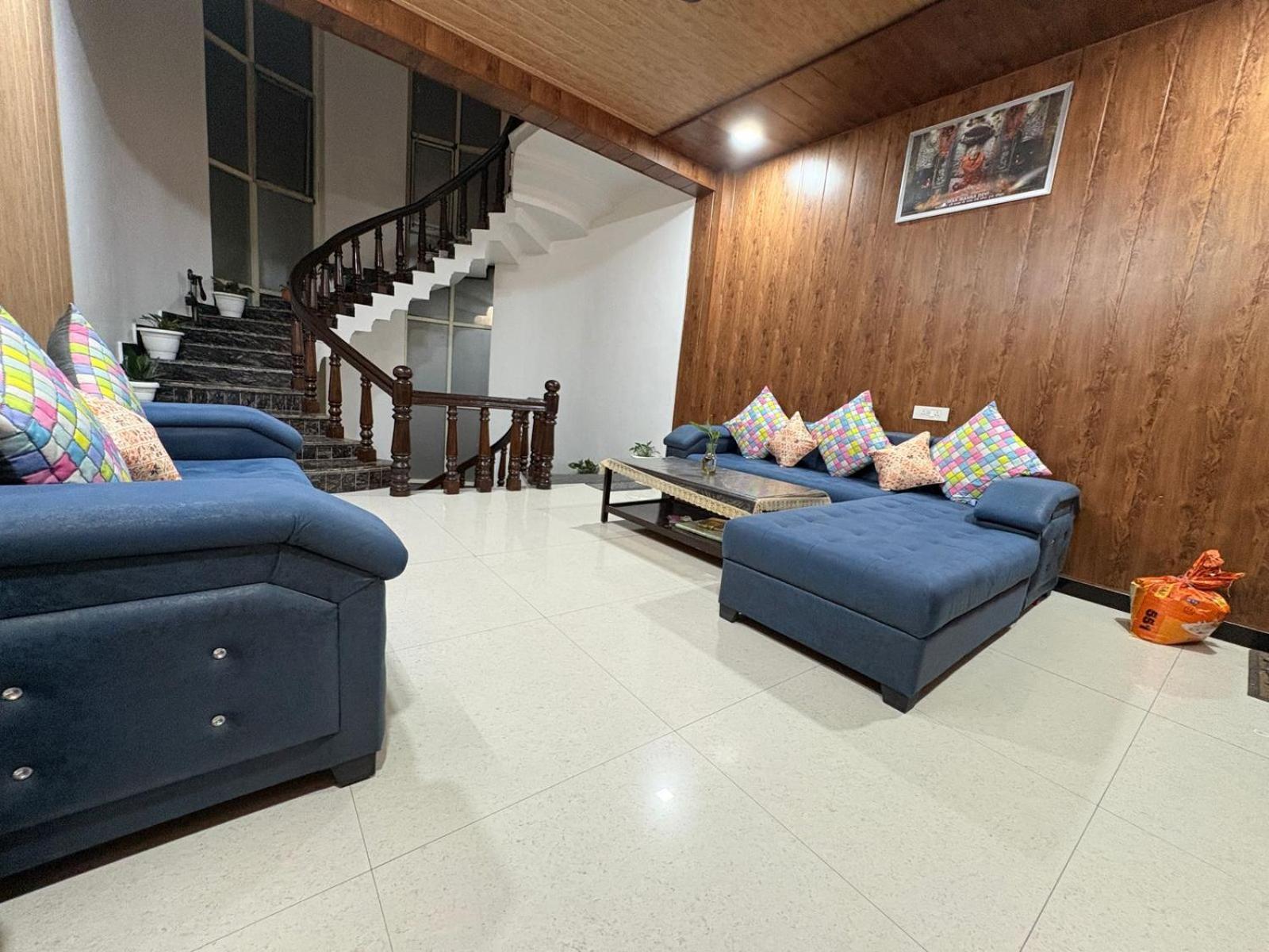 Shreshth Home Stay - Best Family Accommodation - 3Km From Har Ki Pauri, Haridwar, Uttarakhand ภายนอก รูปภาพ