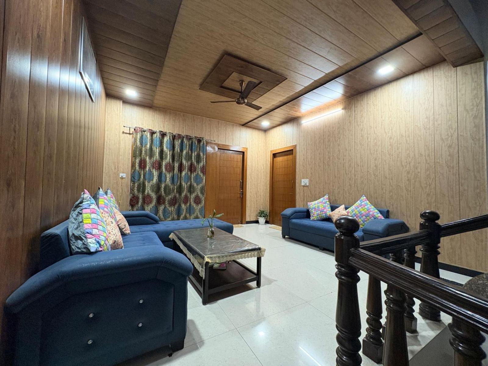 Shreshth Home Stay - Best Family Accommodation - 3Km From Har Ki Pauri, Haridwar, Uttarakhand ภายนอก รูปภาพ
